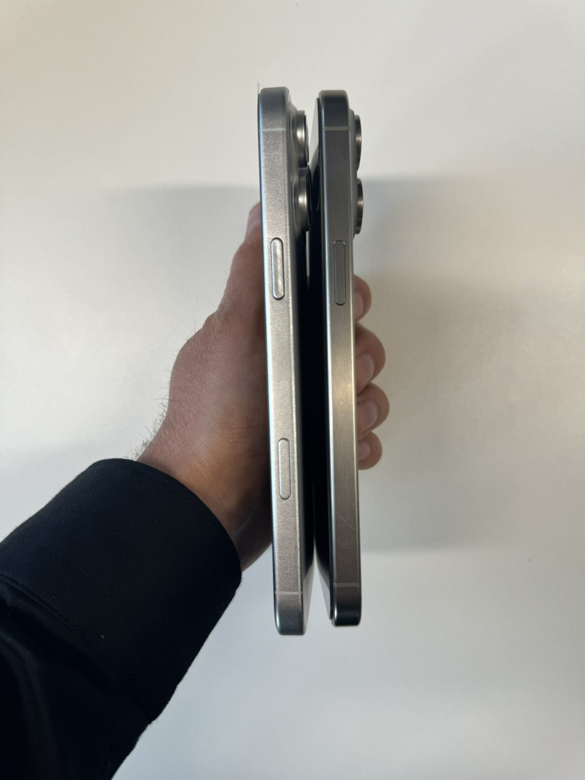 Apple iPhone 16 Pro Max większy zmiany makieta